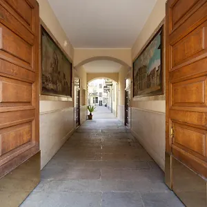 Apartment A Due Passi Dal Duomo, Milan